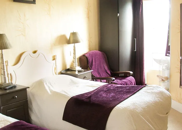 The Orchard 3* Newcastle West